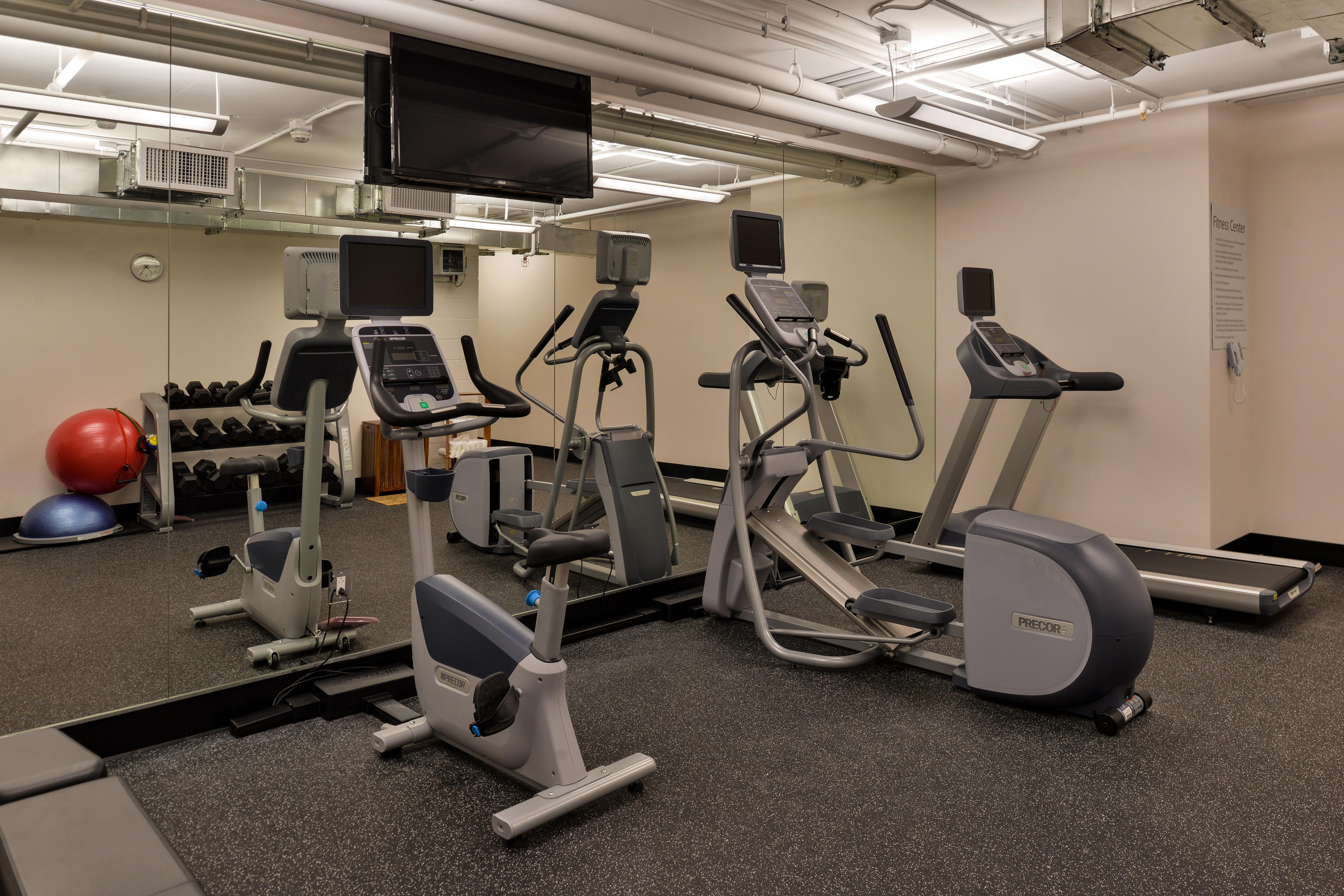 Holiday Inn Express & Suites San Diego - Mission Valley By Ihg Exteriör bild